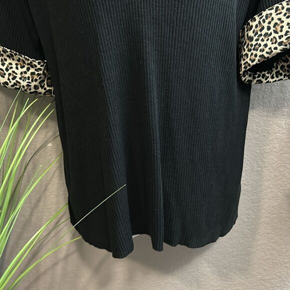 #134 Fiorlini international, animal print woven sweater size 22/24 - Picture 5 of 7